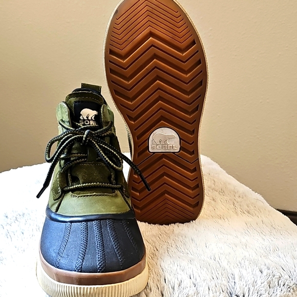 Sorel Out N About Booties - Picture 8 of 9